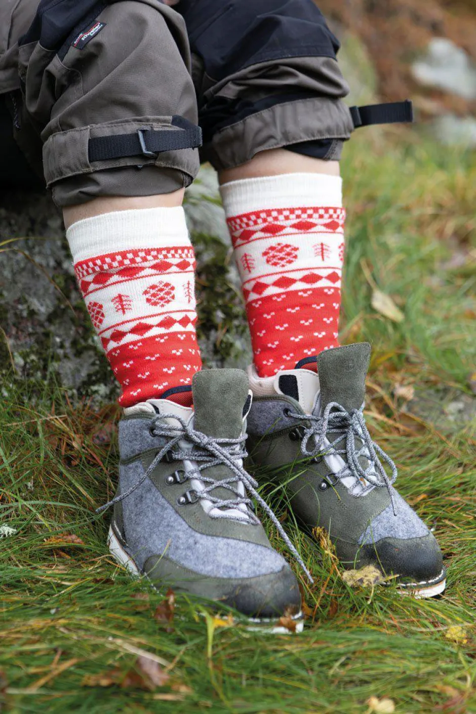 Ivanhoe of Sweden WOOL SOCK FOLKLORE — CHILLI RED Discount